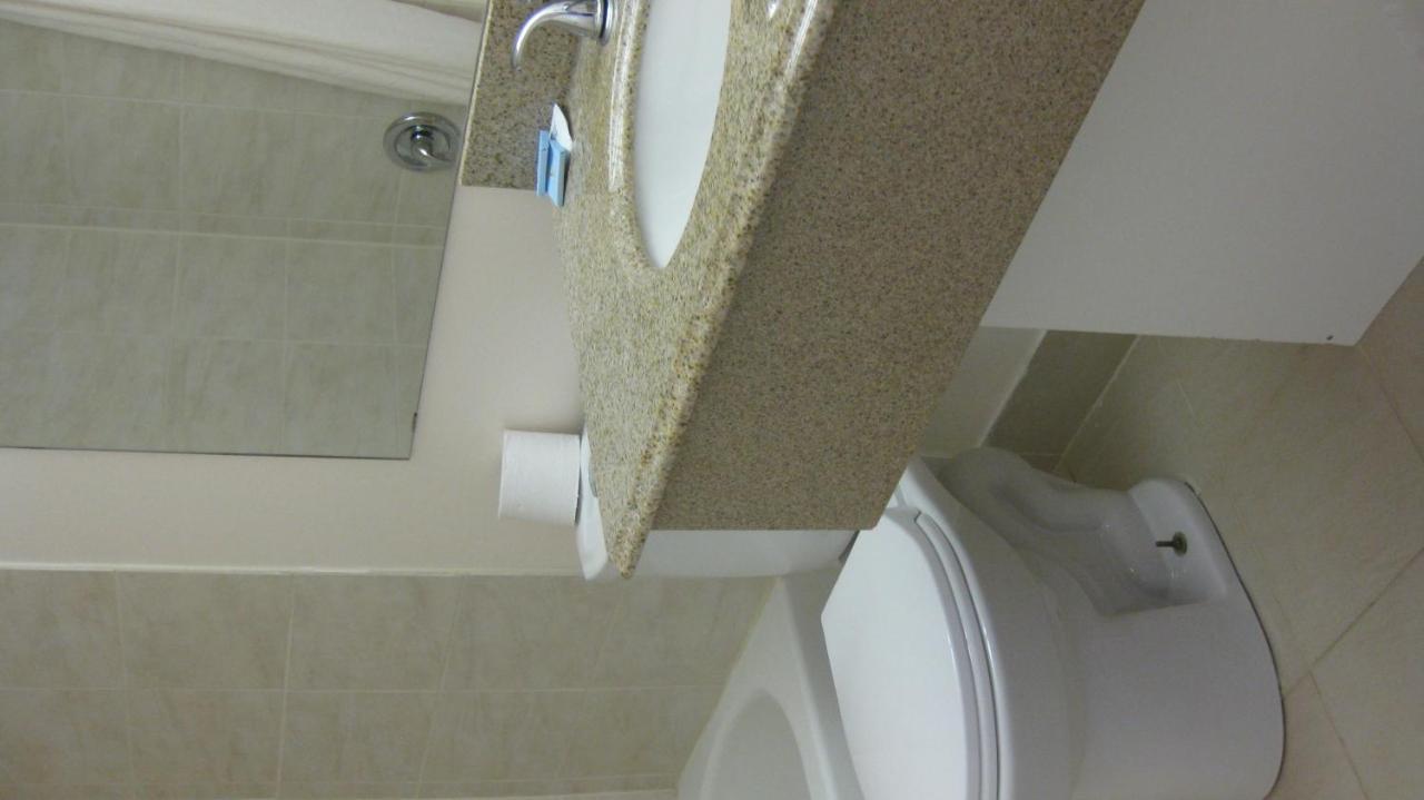 Royal Inn Burlington Pokój zdjęcie